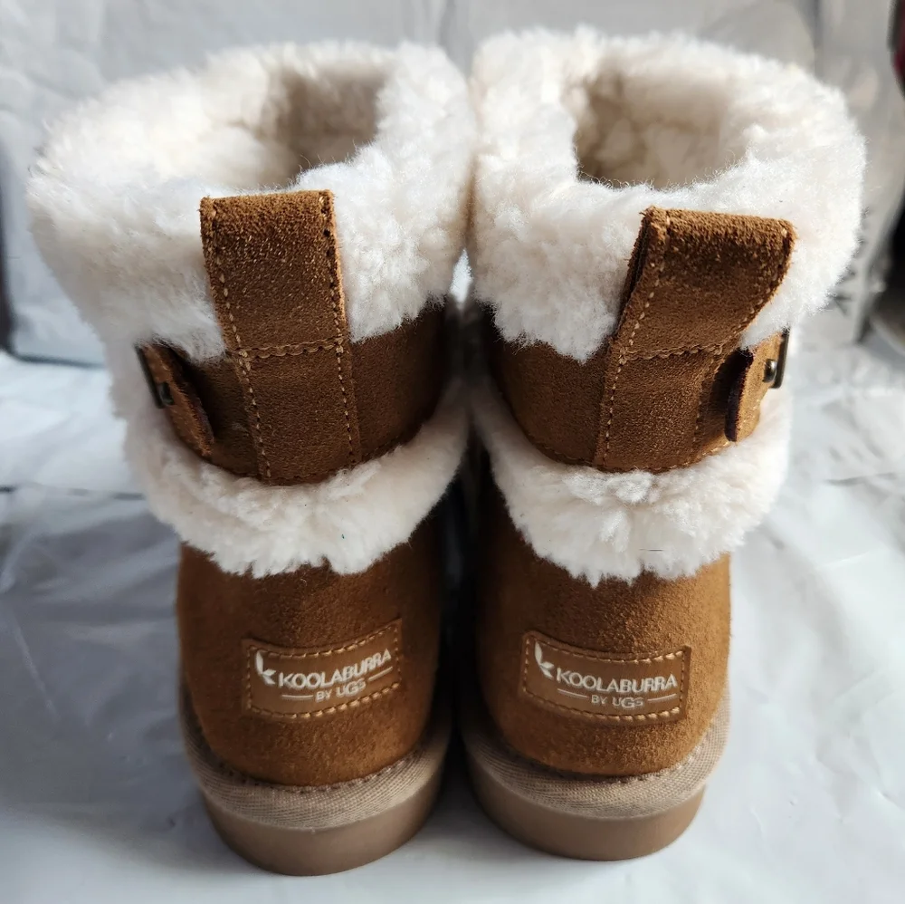 Cozy Tan Shearling-Lined Women's Boots
